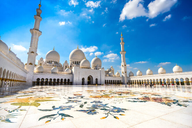 Sheikh Zayed Mosque Tour
