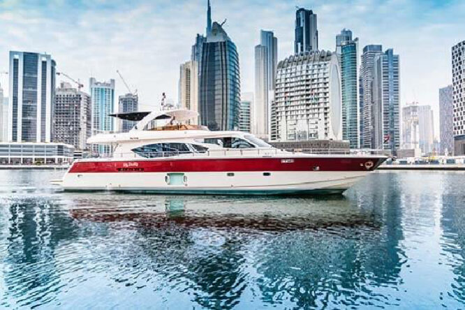 90 Ft Yacht Rental in Dubai