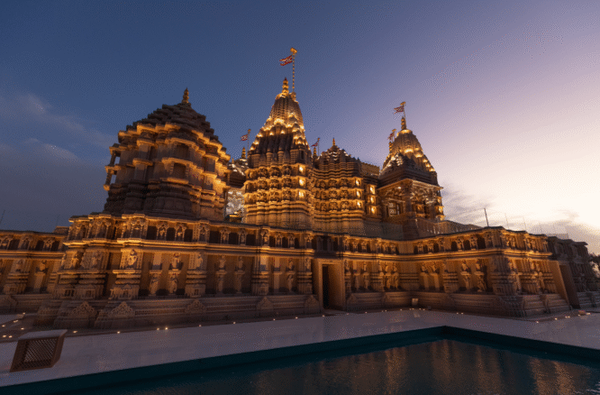 Baps Swaminarayan Temple - Image 3