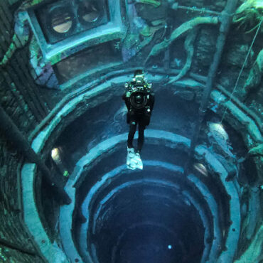 Deep Dive Dubai