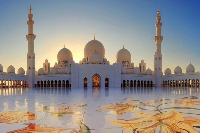 Sheikh Zayed Mosque Tour - Image 3